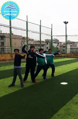 مدرسه نوید صالحین، ورزش و آموزش در دبستان نوید صالحین 