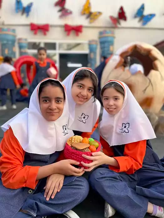 مدرسه سیمای فرشتگان، یک تجربه واقعی در دبستان سیمای فرشتگان