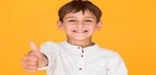راه های ساده برای تقویت عزت نفس کودک شما